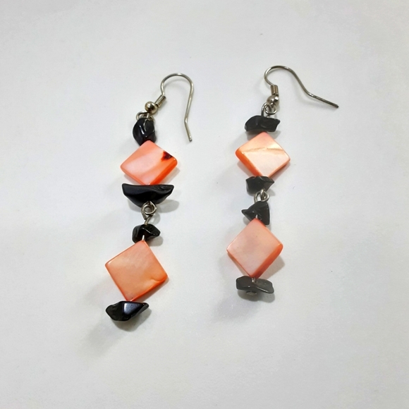 Dangle Earrings 2" Long Beaded Black Stone Peach Shell - Picture 4 of 6